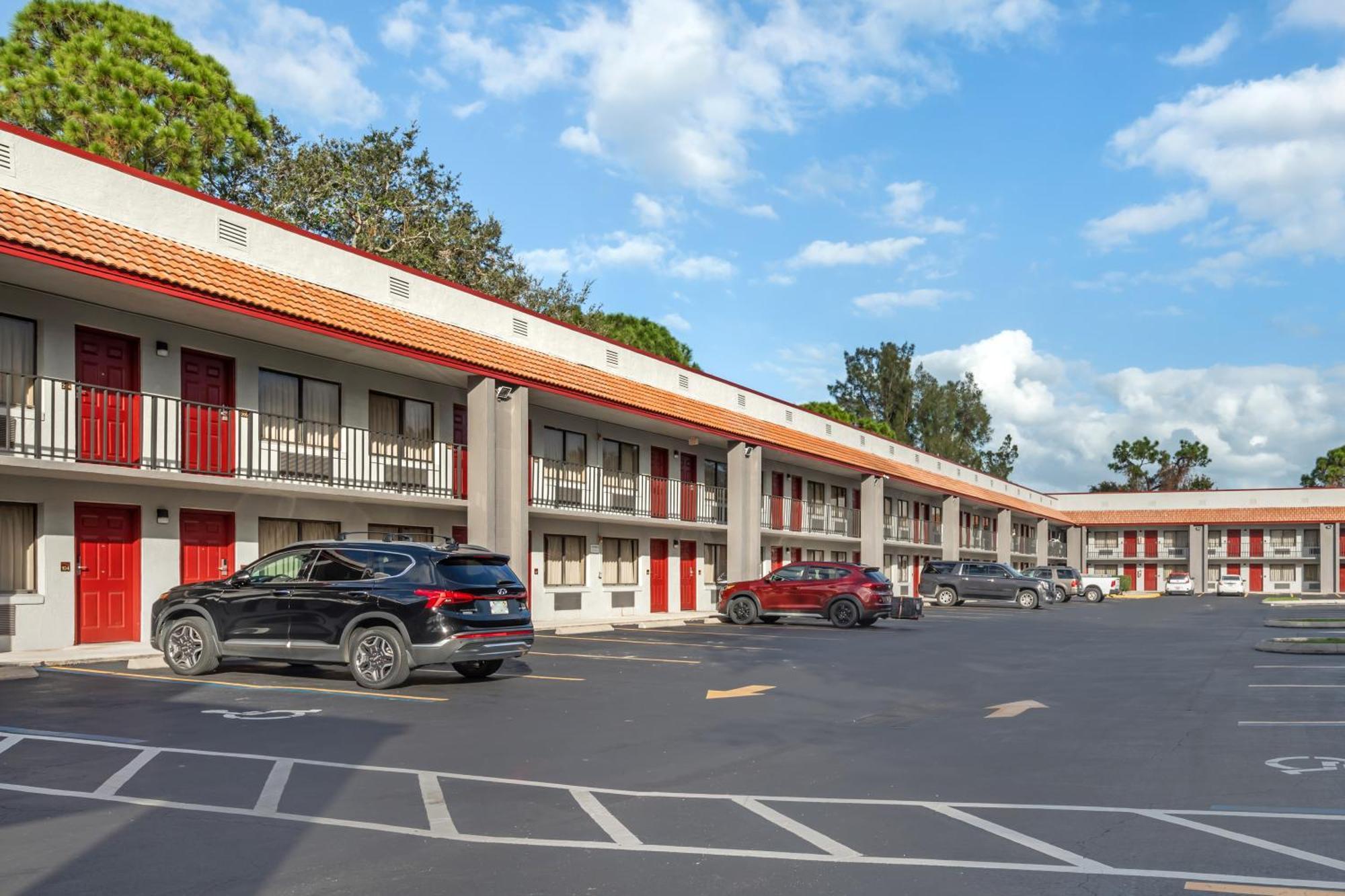 Red Roof Inn Ft Pierce Fort Pierce Exteriör bild
