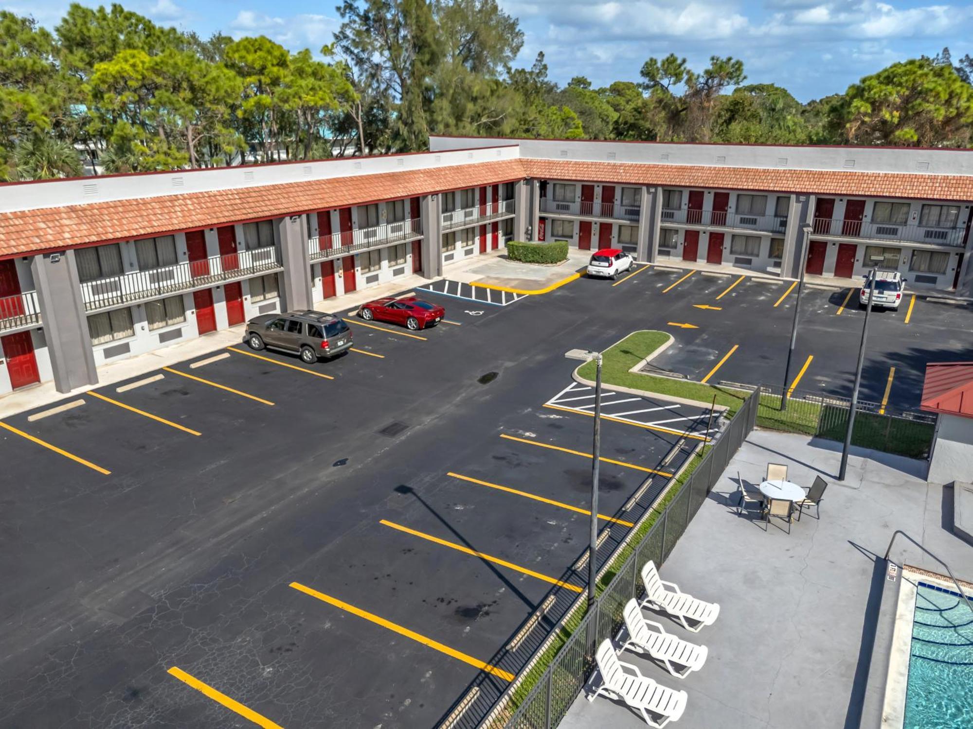 Red Roof Inn Ft Pierce Fort Pierce Exteriör bild